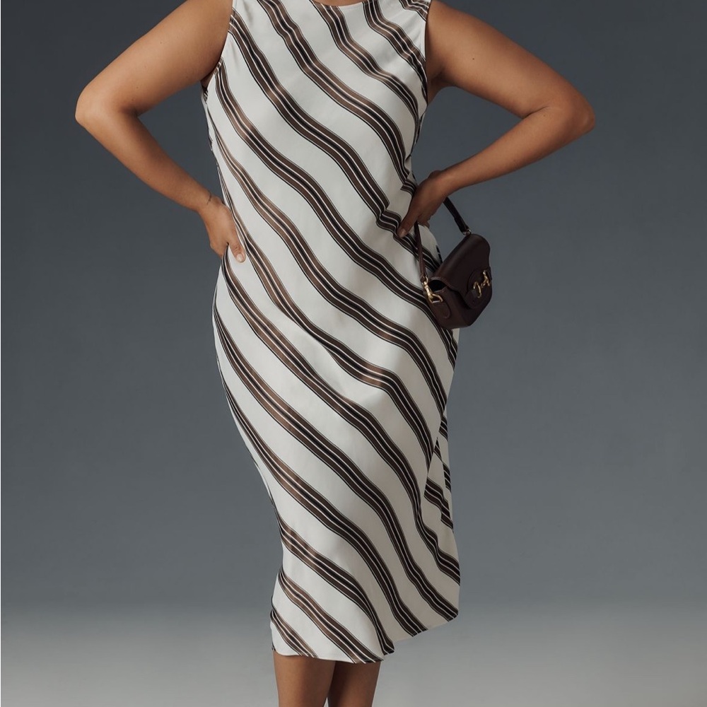 Striped Black, brown and White Sleeveless Dress - Picture 4 of 7